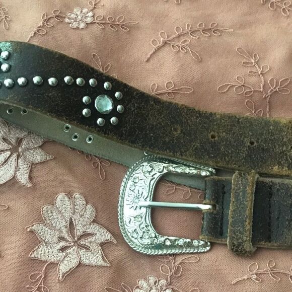 Beautiful Leather Belt!!   - Picture 4 of 6